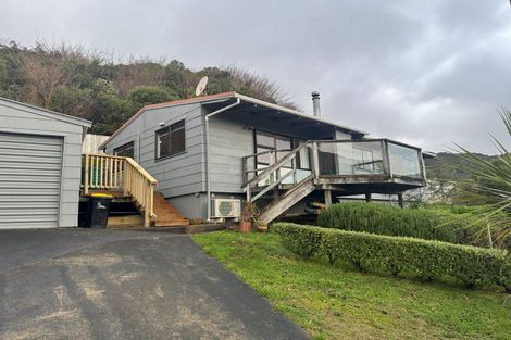 Photo of property in 26 Fiona Grove, Karori, Wellington, 6012