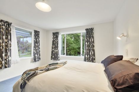 Photo of property in 17 Seagrave Place, Ilam, Christchurch, 8041