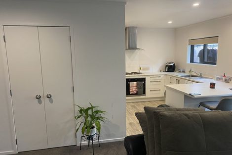 Photo of property in 57 Sunvue Road, Glen Eden, Auckland, 0602