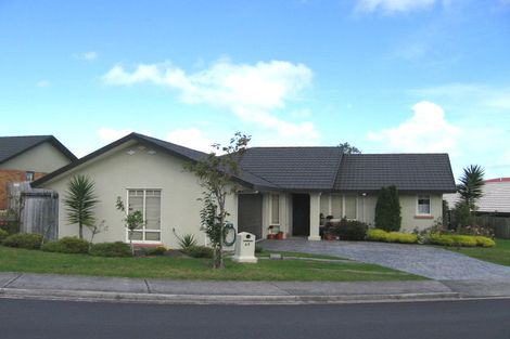 Photo of property in 49 Kingdale Road, Henderson, Auckland, 0610