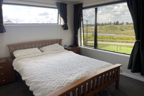 Photo of property in 15 Keys Street, Elderslea, Upper Hutt, 5018