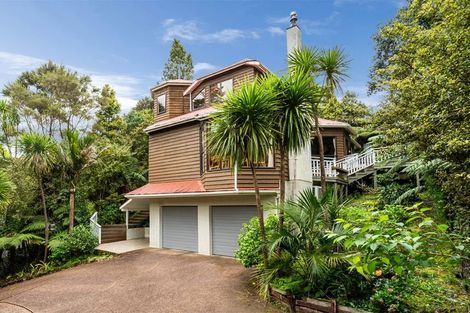 Photo of property in 15 Trelawny Place, Hillcrest, Auckland, 0627