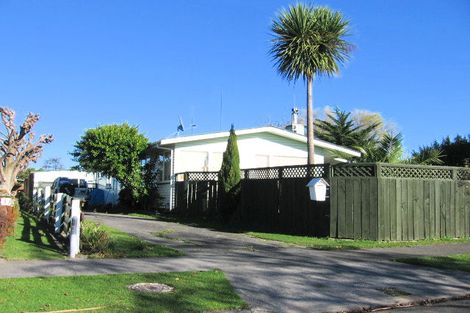Photo of property in 36 Catlins Crescent, Milson, Palmerston North, 4414