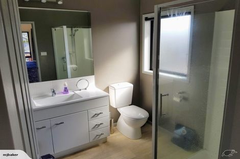 Photo of property in 24 Ainslee Street, Highlands Park, New Plymouth, 4312