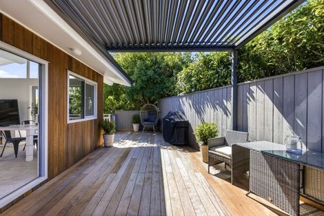 Photo of property in 15 Beachman Grove, Hilltop, Taupo, 3330