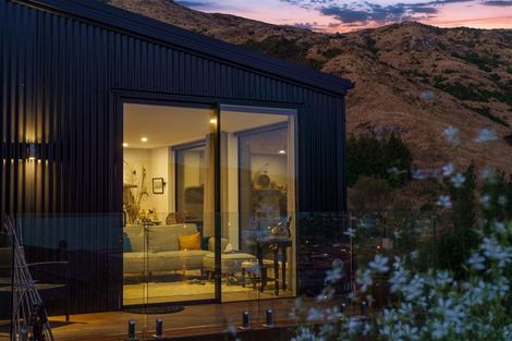 Photo of property in 25g Walkers Road, Lyttelton, 8082