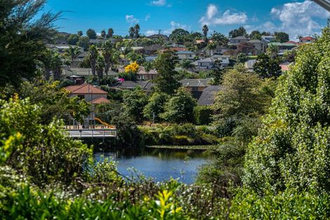 Photo of property in 4 Clapton Place, Henderson, Auckland, 0612