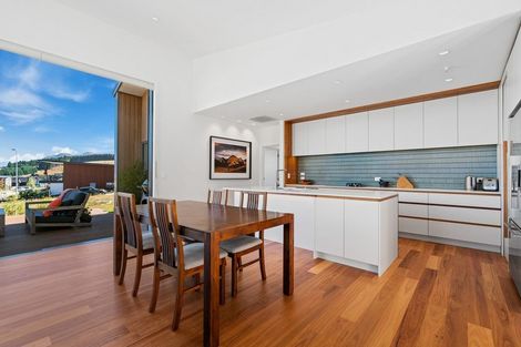 Photo of property in 44 Farrant Drive, Wanaka, 9305