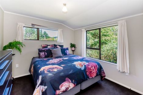 Photo of property in 12 Hookway Grove, Paraparaumu, 5032