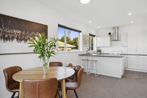 Photo of property in 43 Isadore Road, Saint Clair, Dunedin, 9012