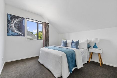 Photo of property in 548b Glenfield Road, Glenfield, Auckland, 0629