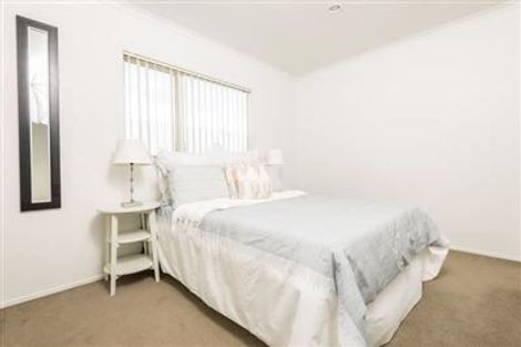 Photo of property in 32 Pukatea Avenue, Albany, Auckland, 0632