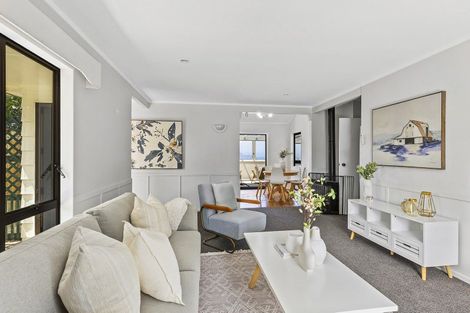 Photo of property in 52 Frobisher Street, Island Bay, Wellington, 6023