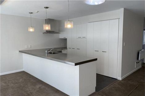 Photo of property in Regent Courts, 3/75 Gloucester Street, Christchurch Central, Christchurch, 8013