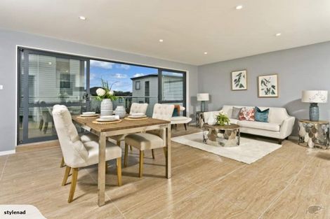 Photo of property in 7 Woodall Place, Totara Vale, Auckland, 0627