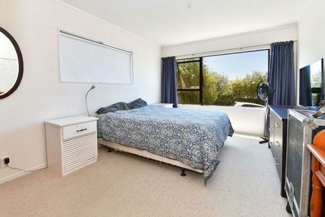 Photo of property in 23b Holiday Road, Stanmore Bay, Whangaparaoa, 0932