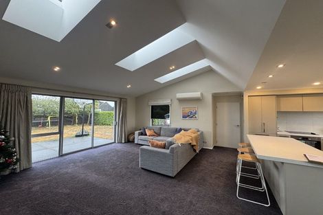 Photo of property in 11 Pinaster Place, Parklands, Christchurch, 8083