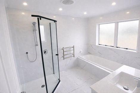 Photo of property in 52 Nicholas Road, Somerville, Auckland, 2014