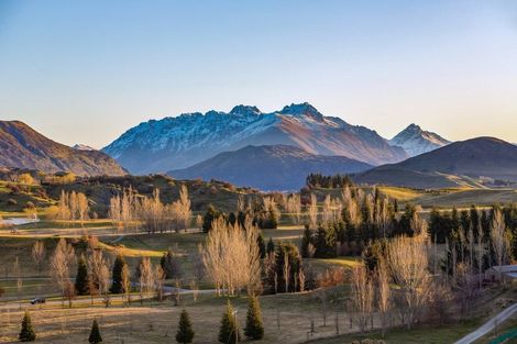 Photo of property in 16 Advance Terrace, Arrowtown, 9302