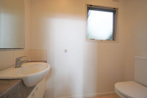 Photo of property in 2/18 Waipa Street, Birkenhead, Auckland, 0626