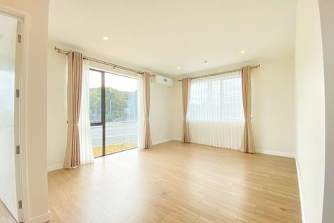 Photo of property in 37a Forrest Hill Road, Milford, Auckland, 0620