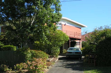 Photo of property in 3 Council Terrace, Northcote Point, Auckland, 0627