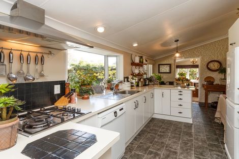 Photo of property in 10 Milverton Avenue, Hokowhitu, Palmerston North, 4410