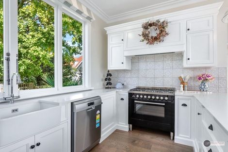 Photo of property in 176 Waterloo Road, Hutt Central, Lower Hutt, 5010