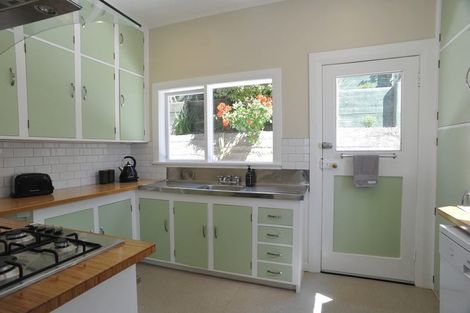 Photo of property in 82 Mitchell Street, Brooklyn, Wellington, 6021