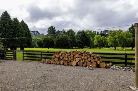 Photo of property in 12 Bridge Street, Eketahuna, 4900