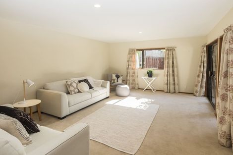 Photo of property in 2/22a Augusta Street, Redcliffs, Christchurch, 8081