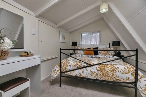 Photo of property in 2/41 Edgeworth Road, Glenfield, Auckland, 0629