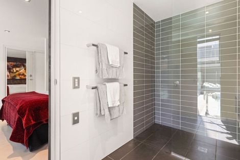 Photo of property in 19 Kilmore Street, Christchurch Central, Christchurch, 8013