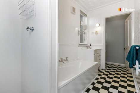 Photo of property in 4 Belleknowes Terrace, Belleknowes, Dunedin, 9011