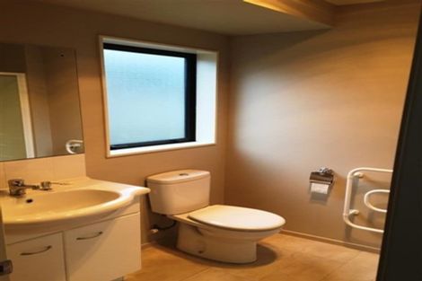 Photo of property in 13 Aragon Grove, Kingsley Heights, Upper Hutt, 5018