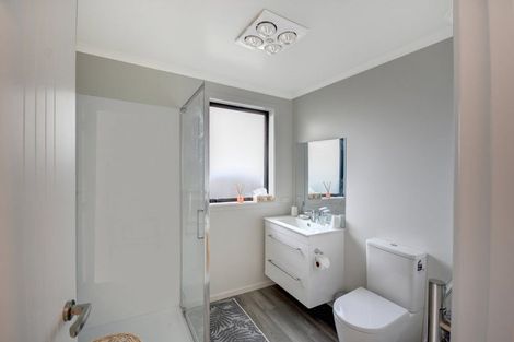 Photo of property in 17c Church Street, Mosgiel, 9024