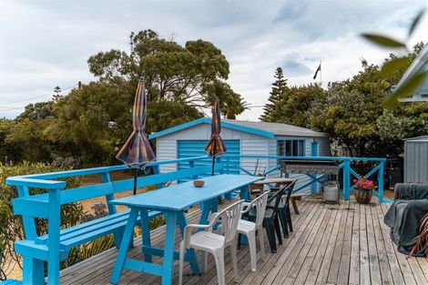 Photo of property in 22 Blue Pacific Parade, Riversdale Beach, Masterton, 5872