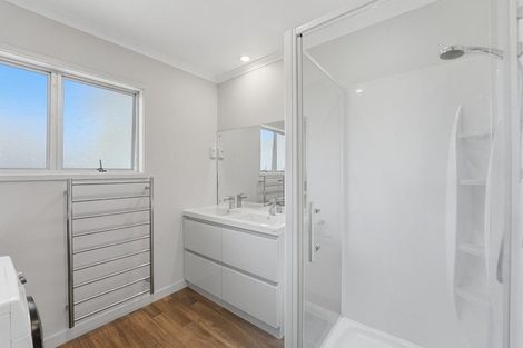 Photo of property in 9 Bronte Place, Whalers Gate, New Plymouth, 4310