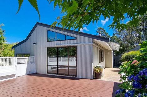 Photo of property in 92 Braemar Road, Castor Bay, Auckland, 0620