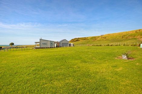 Photo of property in 934 Mahia East Coast Road, Mahia, 4198