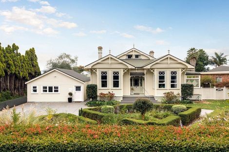 Photo of property in 18 Thornton Road, Cambridge, 3434