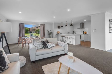 Photo of property in 2 Maru Lane, Te Kamo, Whangarei, 0112