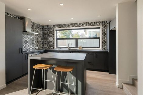 Photo of property in 16b Eltham Road, Blenheim, 7201