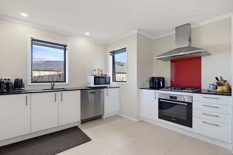 Photo of property in 16 Opouatu Avenue, Glenbrook, 2681