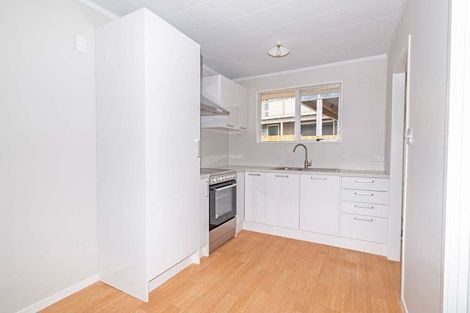 Photo of property in 2/63 Zita Maria Drive, Massey, Auckland, 0614