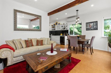 Photo of property in 6 Ormond Road, Hospital Hill, Napier, 4110