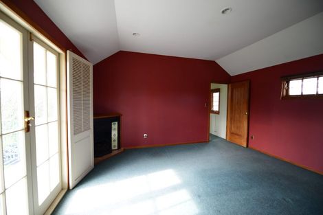 Photo of property in 65 Havelock Road, Havelock North, 4130