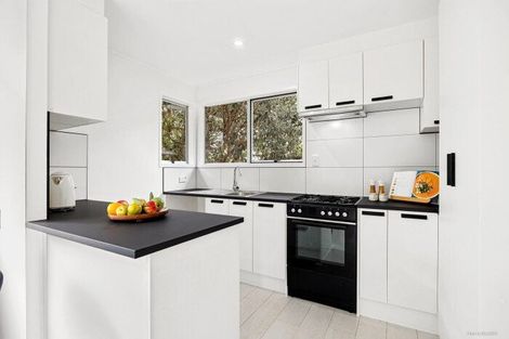 Photo of property in 207 Gills Road, Half Moon Bay, Auckland, 2014