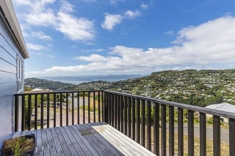 Photo of property in 1 Chequers Way, Crofton Downs, Wellington, 6035