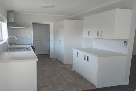 Photo of property in 29b Aquarius Drive, Kawaha Point, Rotorua, 3010